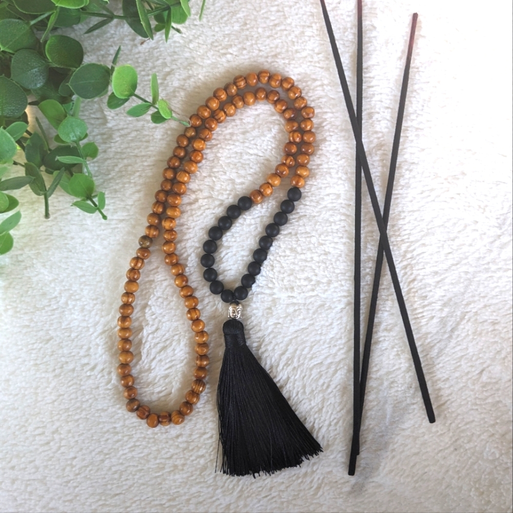 NWT Buddhist Mala Prayer Beads Necklace Bracelet Wood